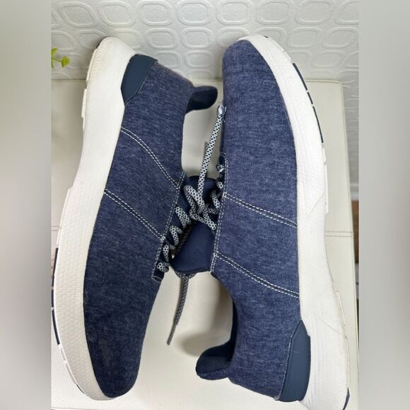 Johnnie O Sneakformance Shoes Men's 12M Blue White Comfort Athletic Surf Sneaker - Picture 3 of 9